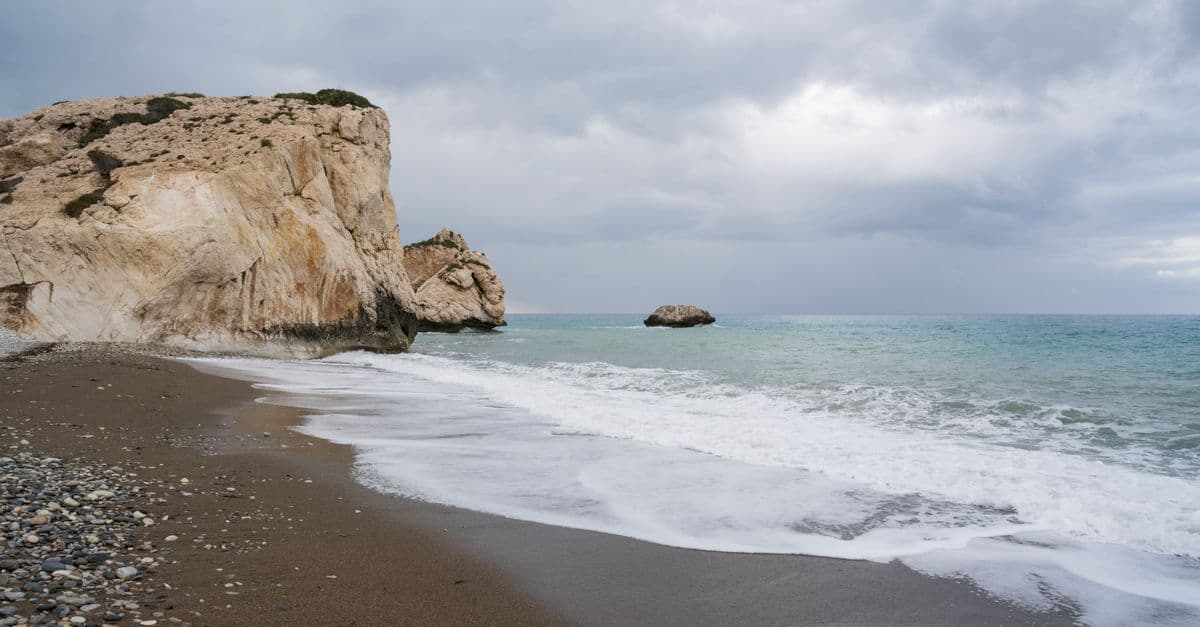 Larnaca Airport Airlines & Destinations (LCA)