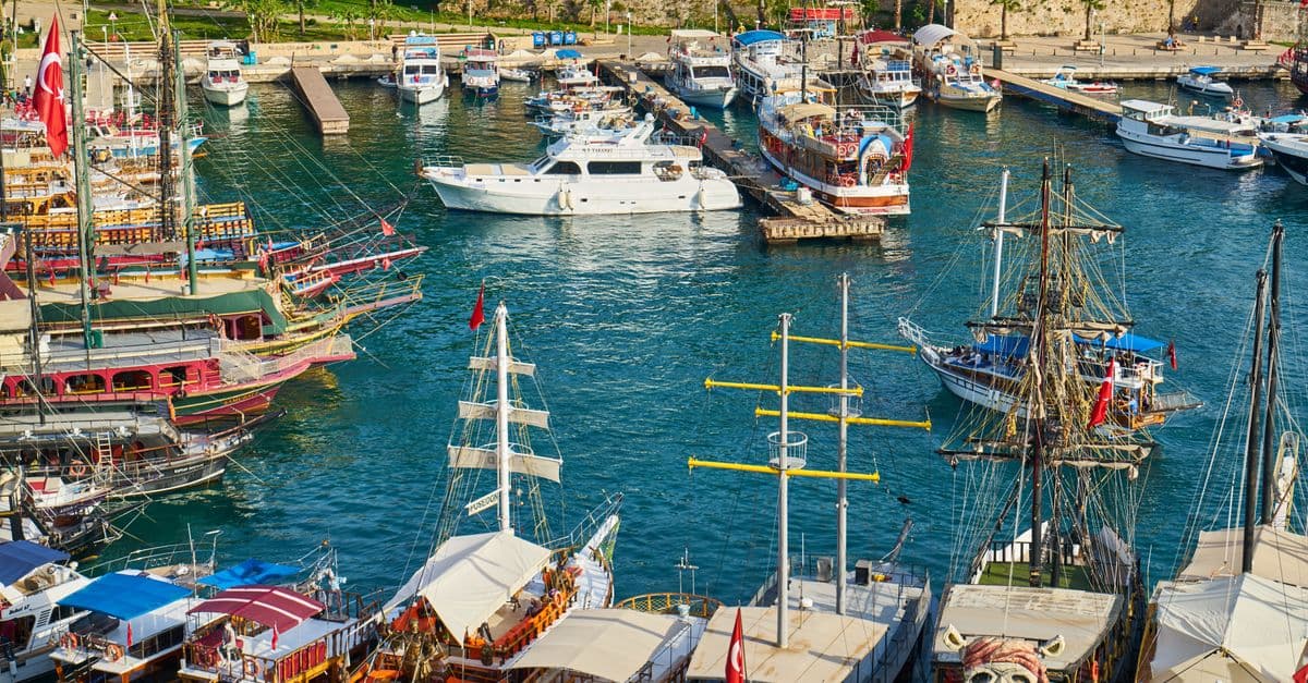 Larnaca Airport Buses & Shuttle (LCA)